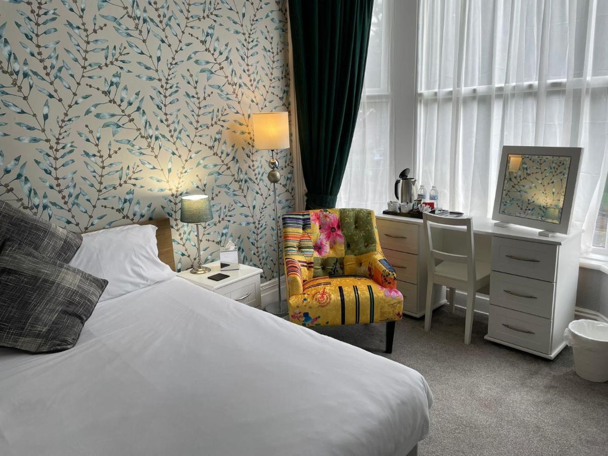 Rostrevor Hotel - Guest House Bury  Esterno foto