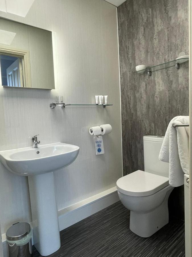 Rostrevor Hotel - Guest House Bury  Esterno foto